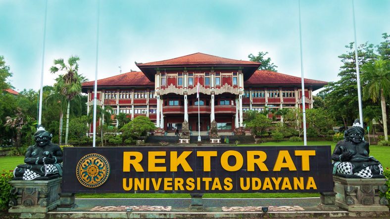 Perguruan Tinggi di Indonesia Timur